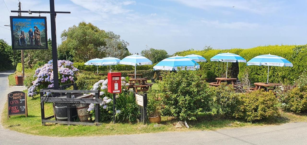 Cornish Arms Inn Port Isaac 2 Miles Pendoggett 外观 照片