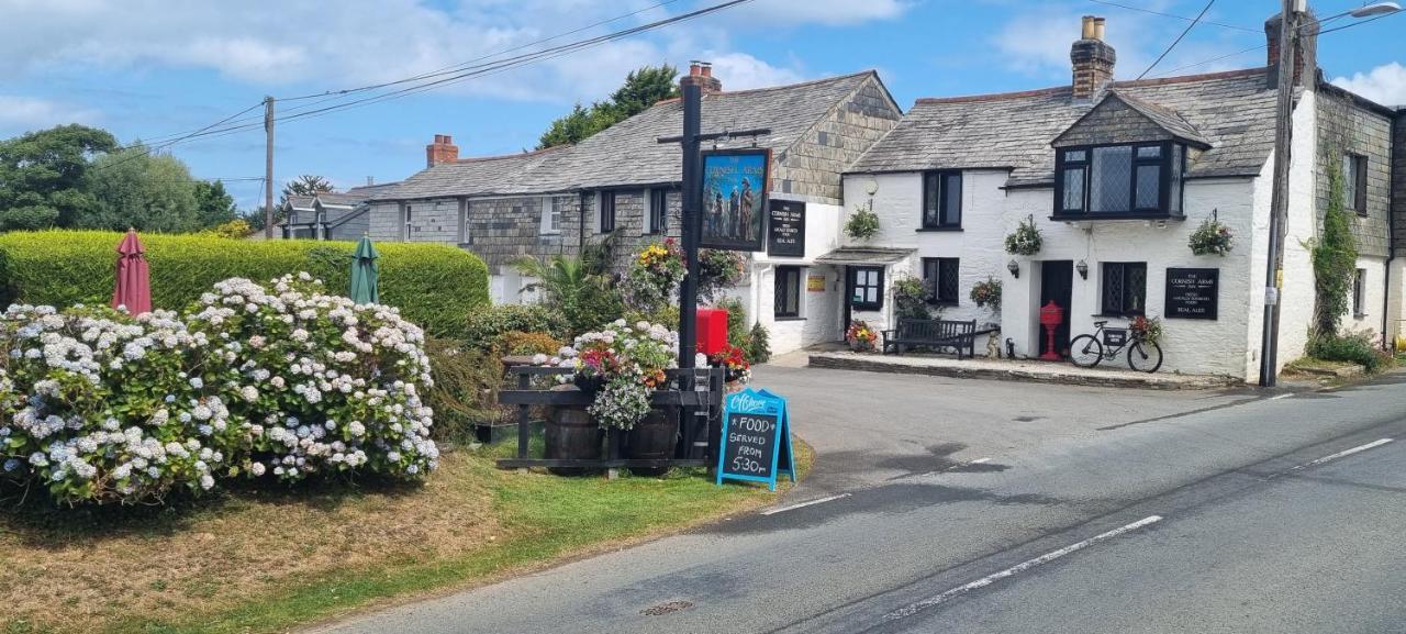Cornish Arms Inn Port Isaac 2 Miles Pendoggett 外观 照片