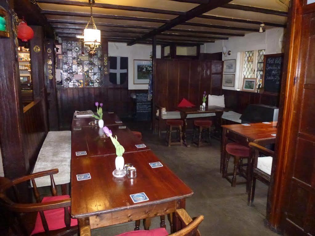 Cornish Arms Inn Port Isaac 2 Miles Pendoggett 外观 照片