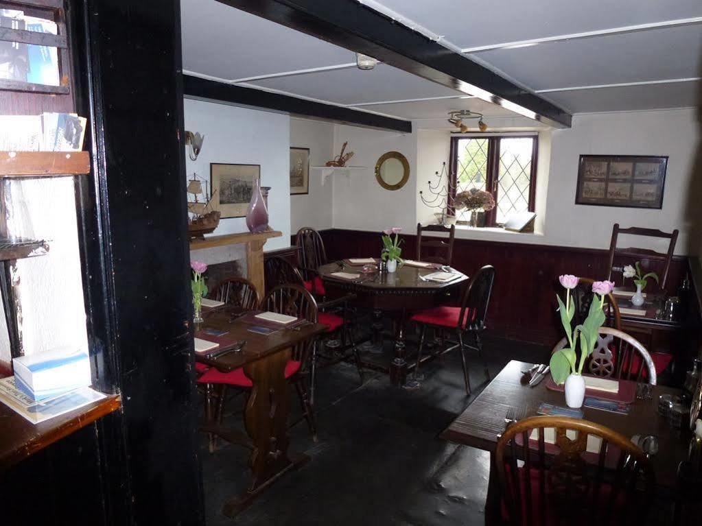 Cornish Arms Inn Port Isaac 2 Miles Pendoggett 外观 照片